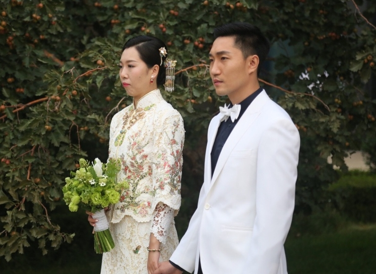 乒乓球名將李曉霞翟一鳴大婚，高清大圖